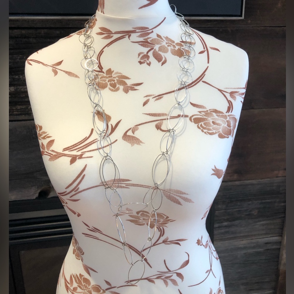 Necklace (accessory)